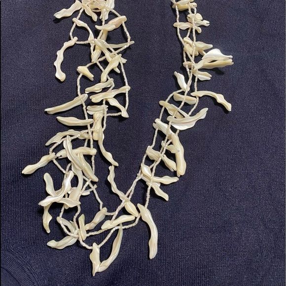 Vintage Mother of Pearl Strand Statement Necklace - Picture 7 of 7